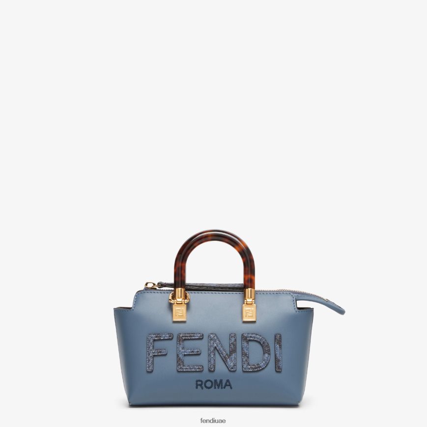 حقيبة صغيرة من الجلد وElaphe بوسطن أزرق Fendi نحيف مُكَمِّلات TNL80L736