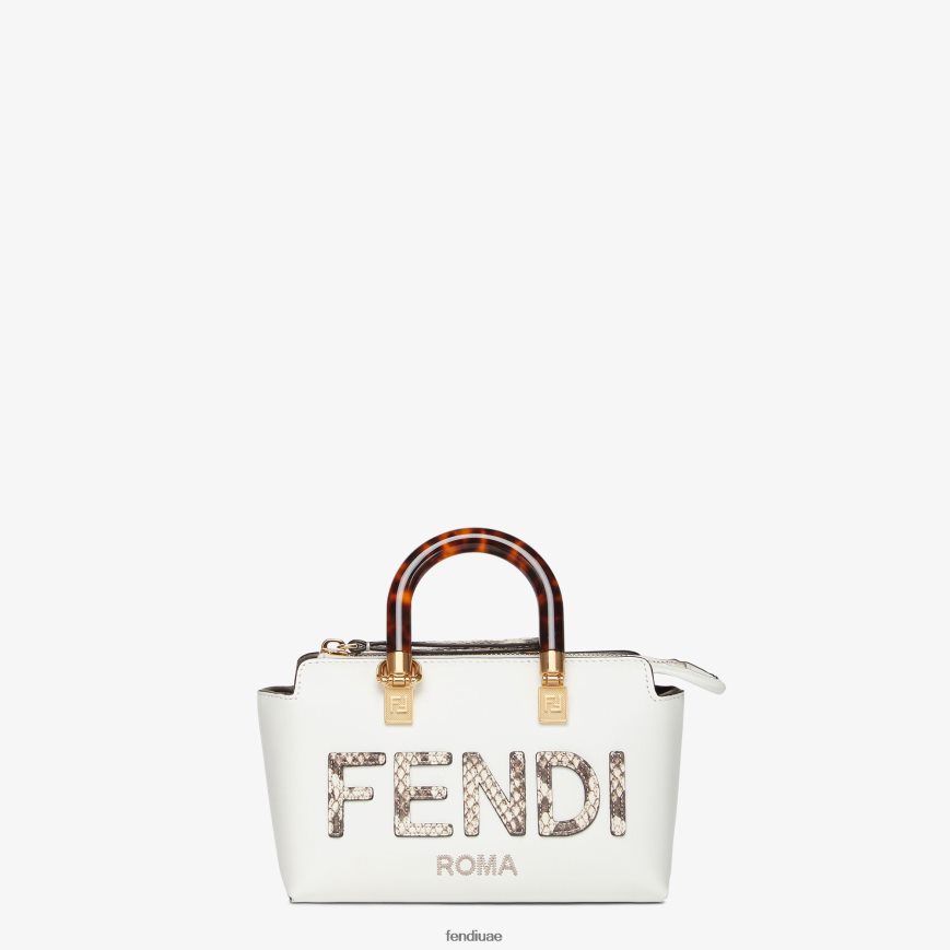 حقيبة صغيرة من الجلد وElaphe بوسطن أبيض Fendi نحيف مُكَمِّلات TNL80L820