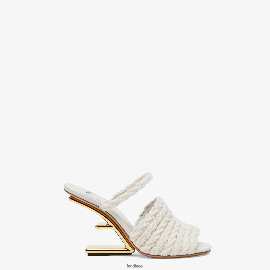 صندل من القماش بكعب عالٍ اللون البيج Fendi نحيف أحذية TNL80L1309