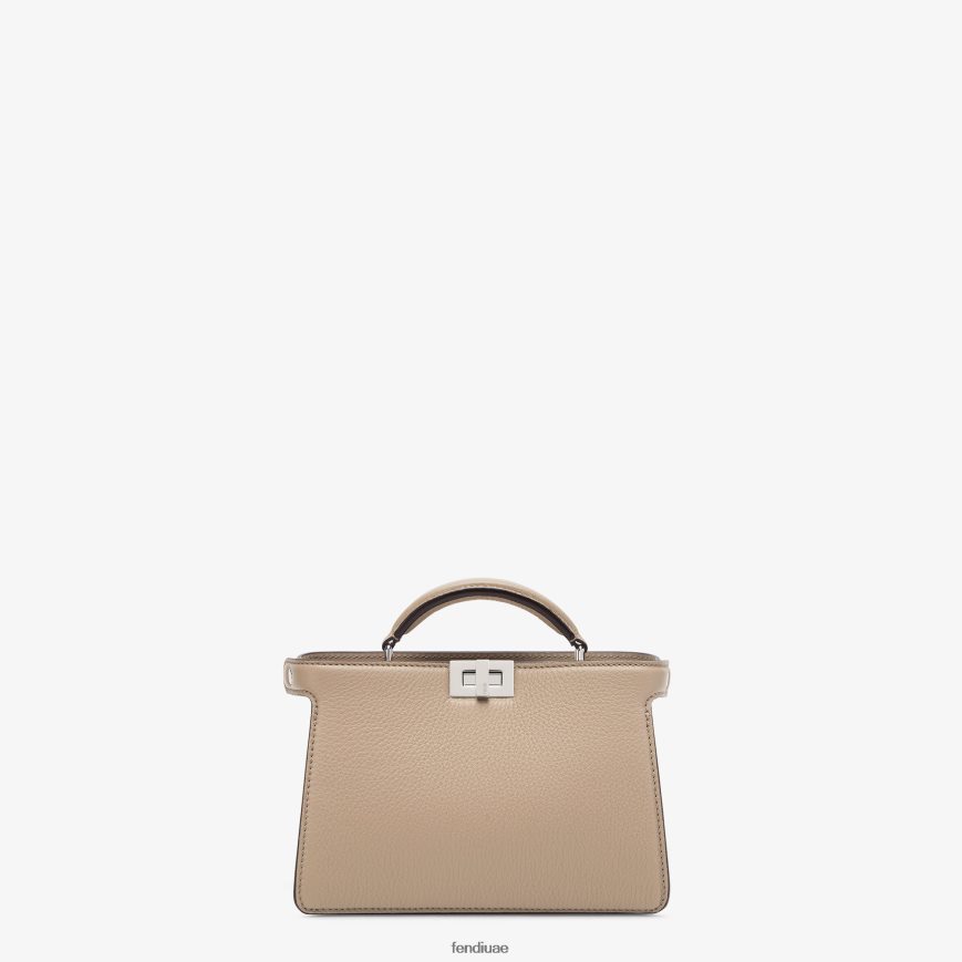 حقيبة بيكابو إيزيو إكس كروس الجلدية اللون البيج Fendi رجال مُكَمِّلات TNL80L1796