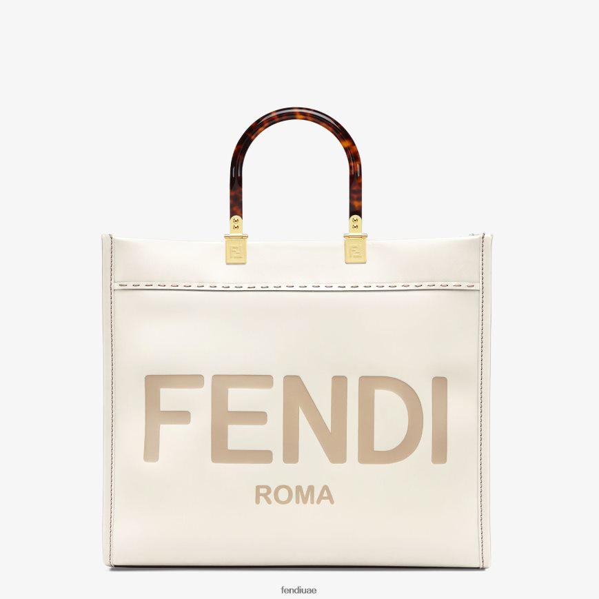 متسوق جلدي متوسط ​​الحجم من صن شاين أبيض Fendi نحيف مُكَمِّلات TNL80L643