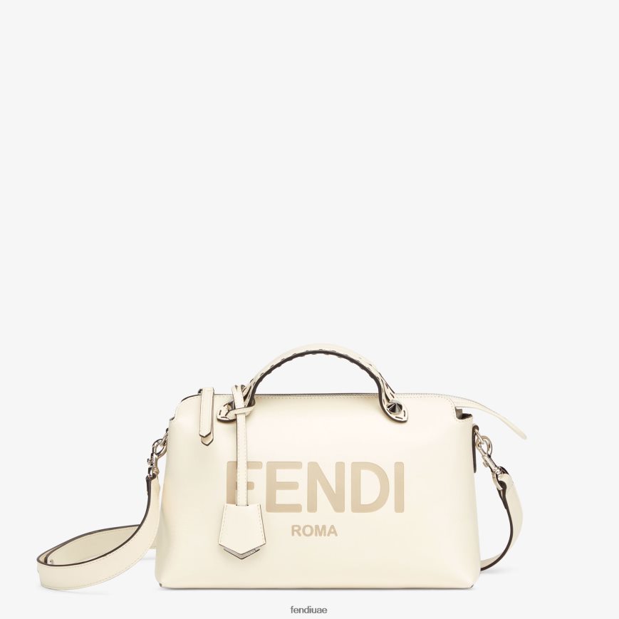 حقيبة بوسطن الجلدية أبيض Fendi نحيف مُكَمِّلات TNL80L868