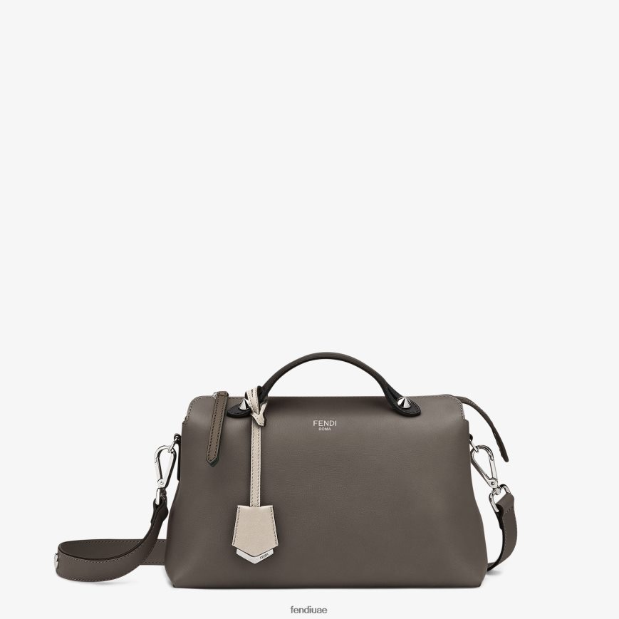 حقيبة بوسطن متعددة الجلود بني Fendi نحيف مُكَمِّلات TNL80L893